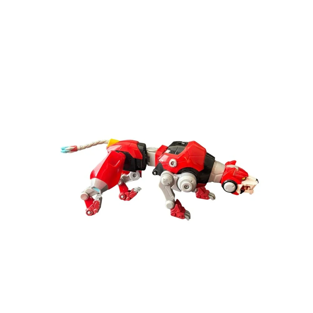 Voltron Legendary Defender Red Lion Figure Playmates Transforming Action Toy